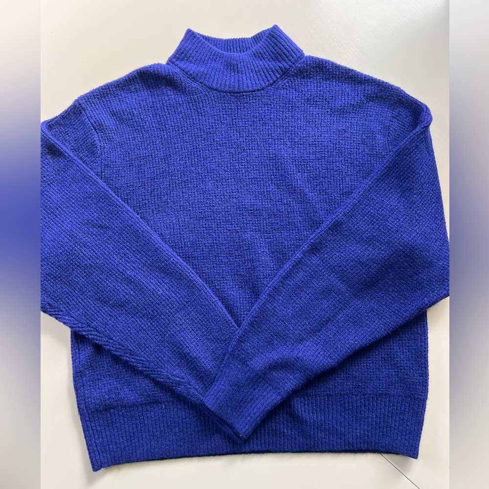 Gap Sweater